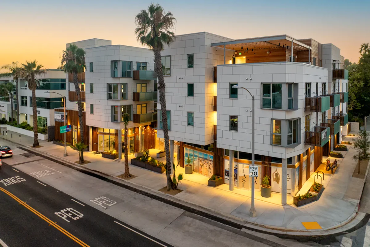 Evani Exterior